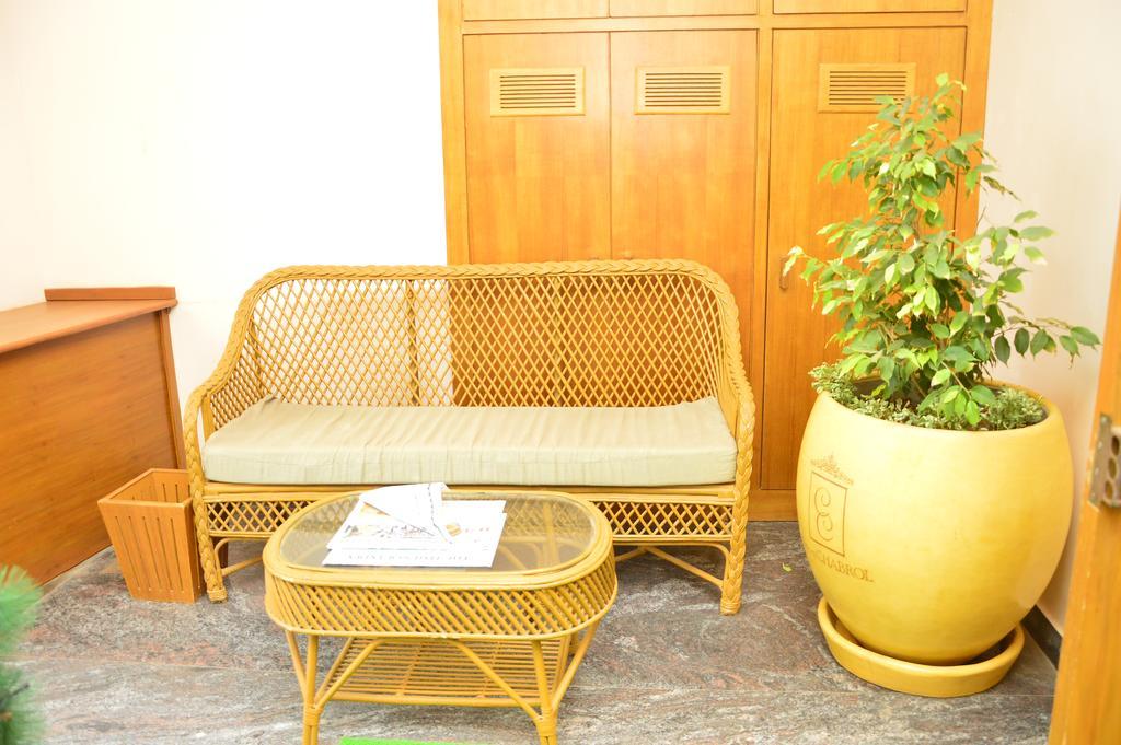 Hotel Cours Chabrol Puducherry Exterior foto