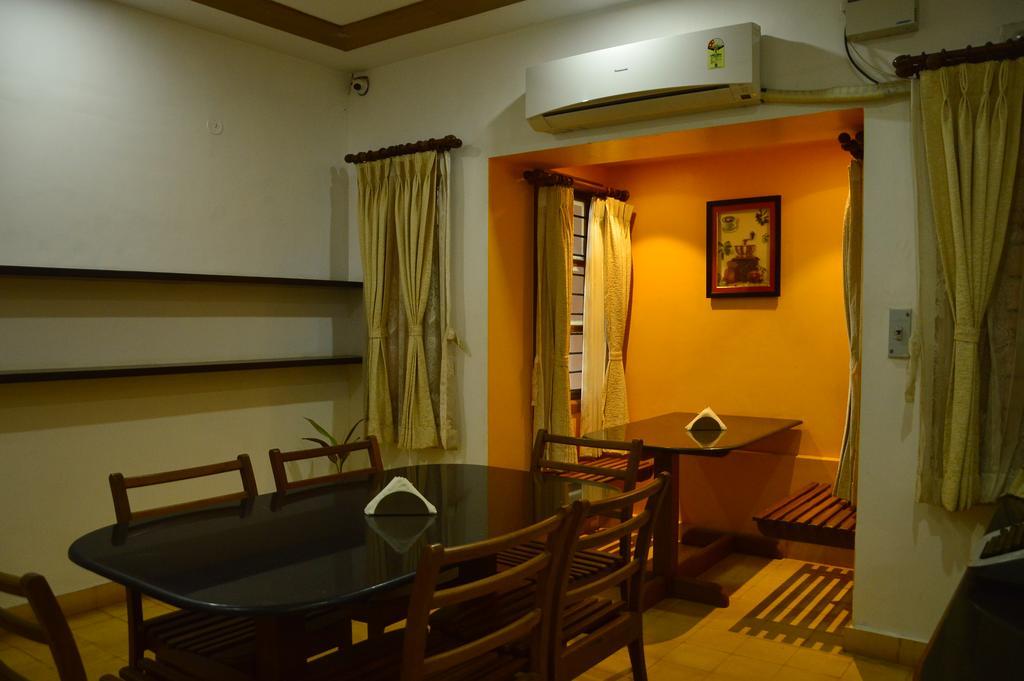 Hotel Cours Chabrol Puducherry Exterior foto