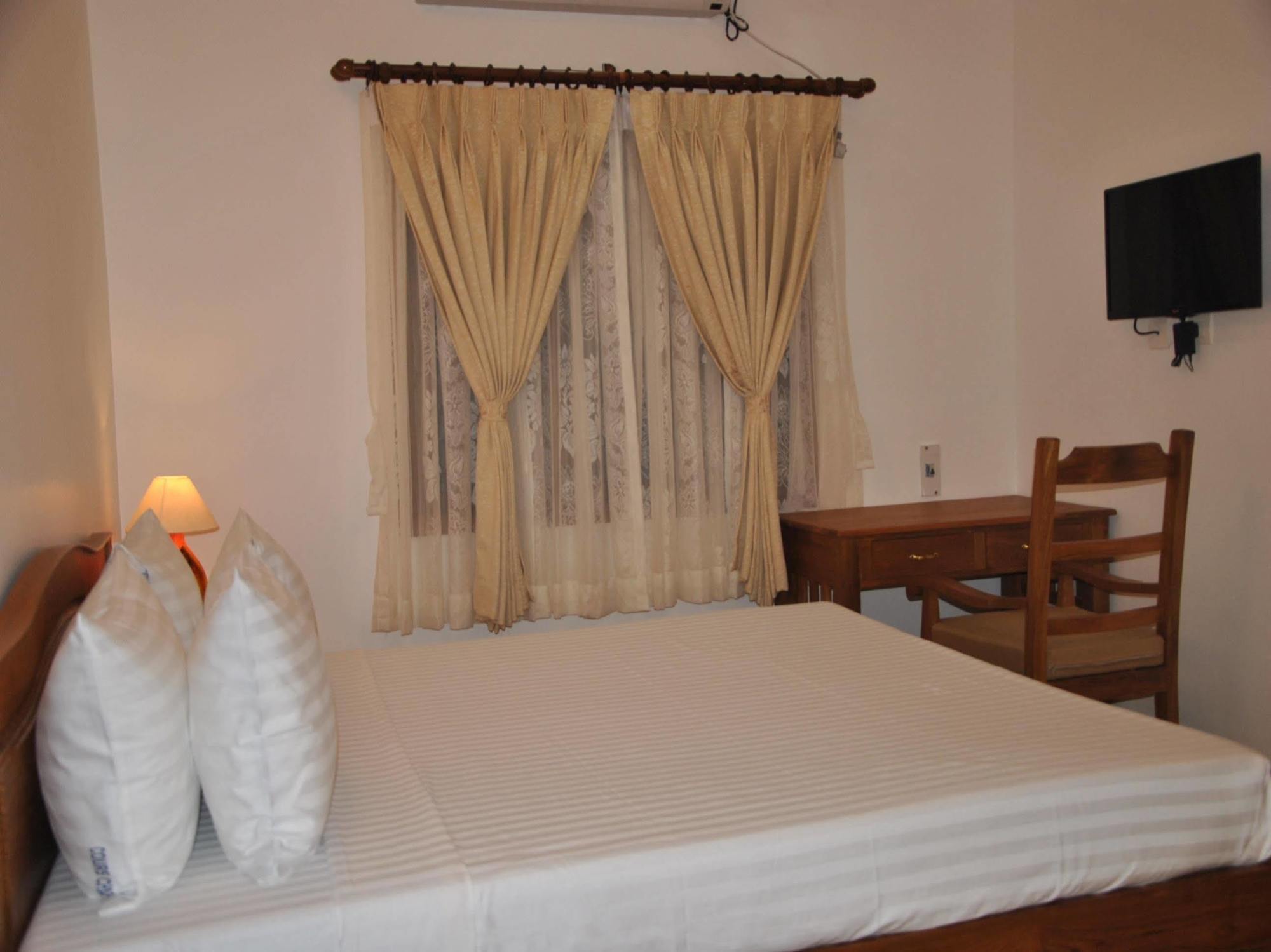 Hotel Cours Chabrol Puducherry Exterior foto